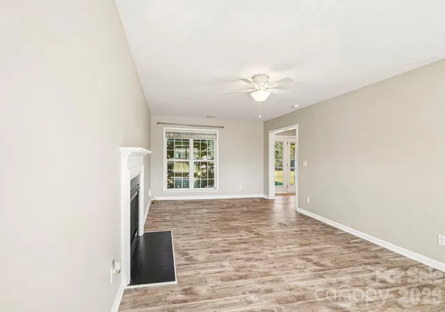 Photo 4 of Single family home for sale at 244 Mud Crk Rd, Fletcher, NC 28732 | MLS# 4429166 | Listing updated on 2026-10-03