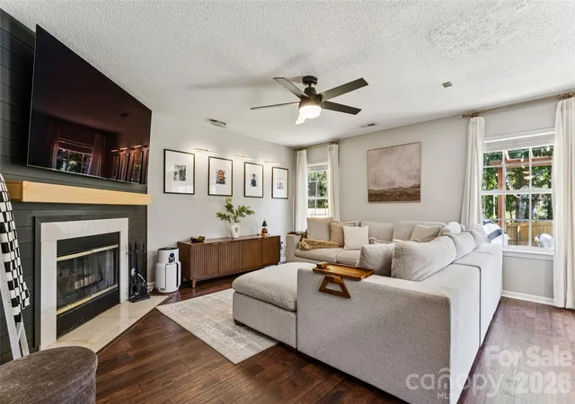 Photo 3 of Single family home for sale at 108 Henfield Way, Mooresville, NC 28117 | MLS# 4429175 | Listing updated on 2026-10-09