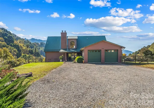 Photo 2 of Single family home for sale at 101 Trinity Dr, Clyde, NC 28721 | MLS# 4429185 | Listing updated on 2026-10-27