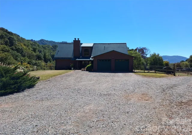 Photo 3 of Single family home for sale at 101 Trinity Dr, Clyde, NC 28721 | MLS# 4429185 | Listing updated on 2026-09-30