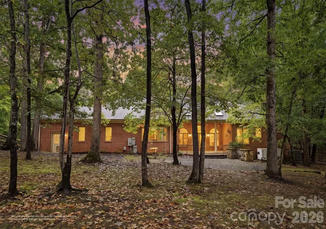 Photo 3 of Single family home for sale at 935 Woods Loop, Waxhaw, NC 28173 | MLS# 4429196 | Listing updated on 2026-10-05
