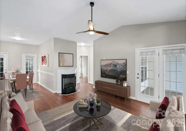 Photo 2 of Sale Pending at 10305 Flt Stone Rd, Charlotte, NC 28213 | MLS# 4429199 | Listing updated on 2026-10-08