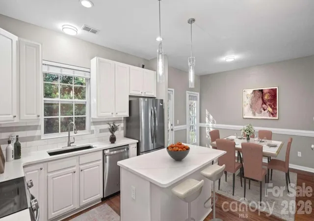 Photo 3 of Sale Pending at 10305 Flt Stone Rd, Charlotte, NC 28213 | MLS# 4429199 | Listing updated on 2026-10-08