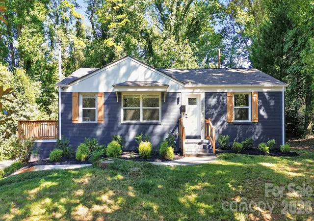 Photo 1 of Single family home for sale at 2736 Royston Rd, Charlotte, NC 28208 | MLS# 4429204 | Listing updated on 2026-09-30