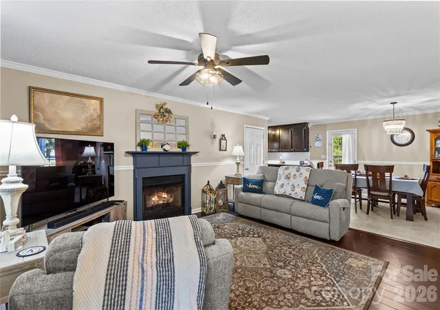 Photo 3 of Single family home for sale at 186 Antler Dr, Statesville, NC 28625 | MLS# 4429218 | Listing updated on 2026-10-04