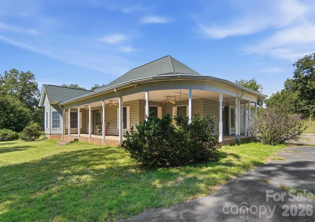 Photo 2 of Sale Pending at 600 Frontier Rd, Clover, SC 29710 | MLS# 4429222 | Listing updated on 2026-10-07