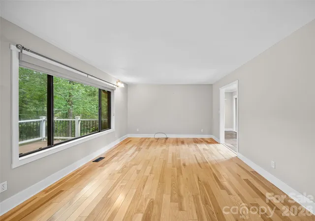 Photo 3 of Single family home for sale at 130 Brandon Rd, Hendersonville, NC 28739 | MLS# 4429232 | Listing updated on 2026-10-02