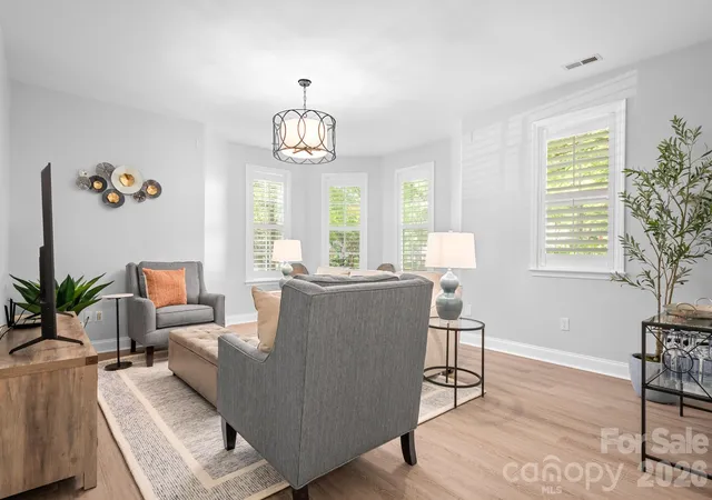 Photo 4 of Condo for sale at 9007 Rosalyn Glen Rd, Cornelius, NC 28031 | MLS# 4429240 | Listing updated on 2026-10-03