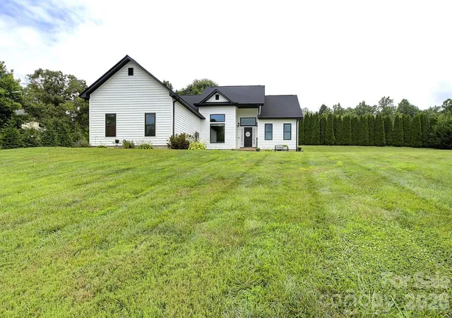 Photo 1 of Single family home for sale at 60 Golden Ln, Leicester, NC 28748 | MLS# 4429246 | Listing updated on 2026-10-04