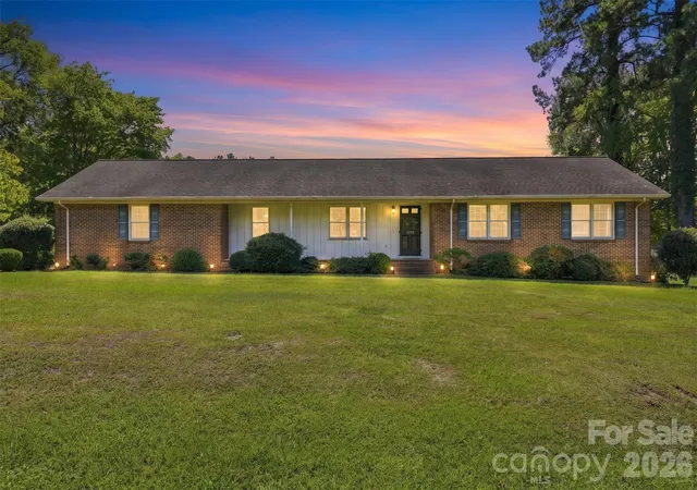 Photo 1 of Single family home for sale at 1213 Hawthorne Rd, Lancaster, SC 29720 | MLS# 4429250 | Listing updated on 2026-10-01