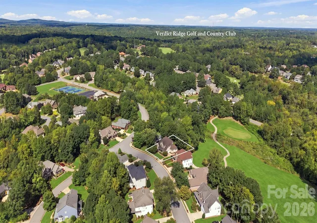 Photo 3 of Single family home for sale at 1550 Valhalla Dr, Denver, NC 28037 | MLS# 4429257 | Listing updated on 2026-10-03