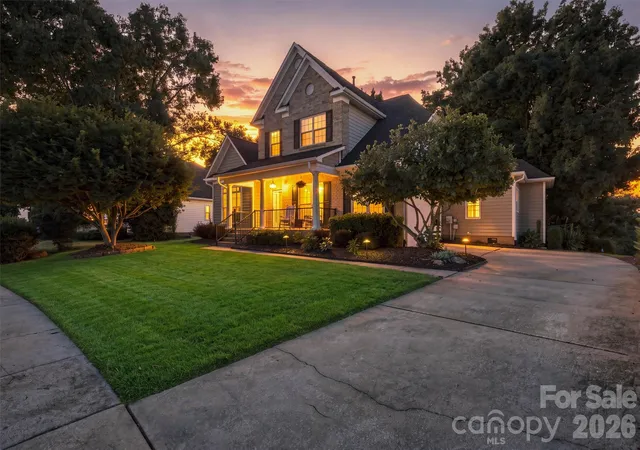 Photo 1 of Single family home for sale at 1550 Valhalla Dr, Denver, NC 28037 | MLS# 4429257 | Listing updated on 2026-10-03
