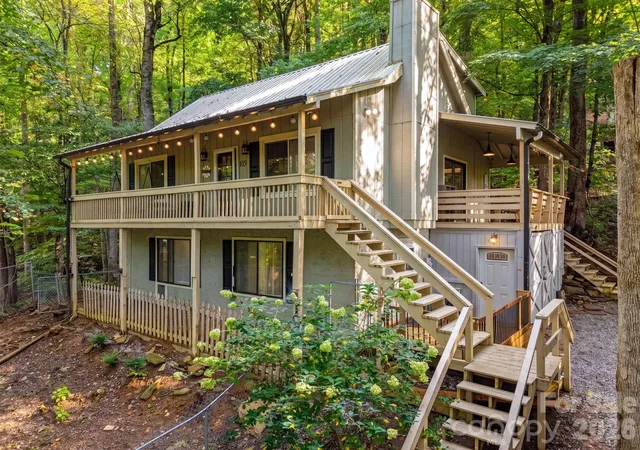 Single family home for sale at 105 Shirley Dr, Maggie Valley, NC 28751 | MLS# 4429283