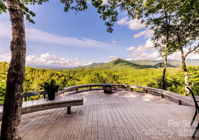 Photo 3 of Single family home for sale at 5013 Needmore Rd, Bryson City, NC 28713 | MLS# 4429297 | Listing updated on 2026-10-18