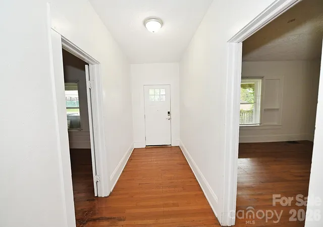 Photo 3 of Single family home for sale at 755 2nd Avenue SW, Hickory, NC 28602 | MLS# 4429303 | Listing updated on 2026-10-03