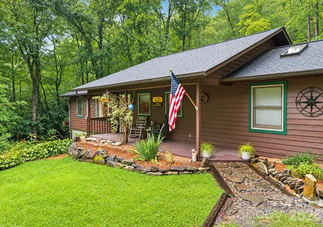 Photo 1 of Single family home for sale at 19 Forge Dr, Mills River, NC 28759 | MLS# 4429305 | Listing updated on 2026-10-04