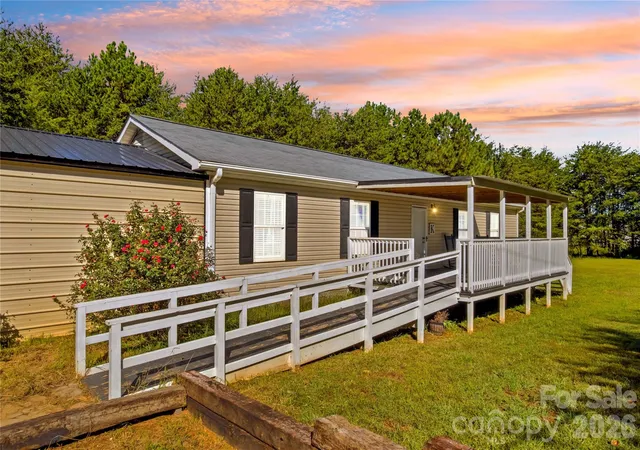 Photo 2 of Single family home for sale at 327 James Farm Rd, Statesville, NC 28625 | MLS# 4429317 | Listing updated on 2026-10-06
