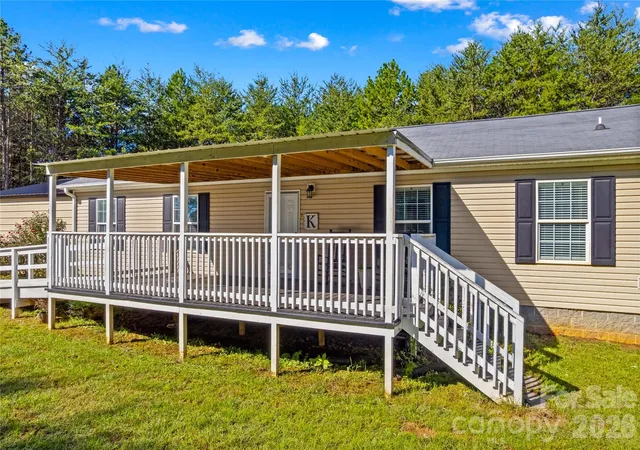 Photo 3 of Single family home for sale at 327 James Farm Rd, Statesville, NC 28625 | MLS# 4429317 | Listing updated on 2026-10-06