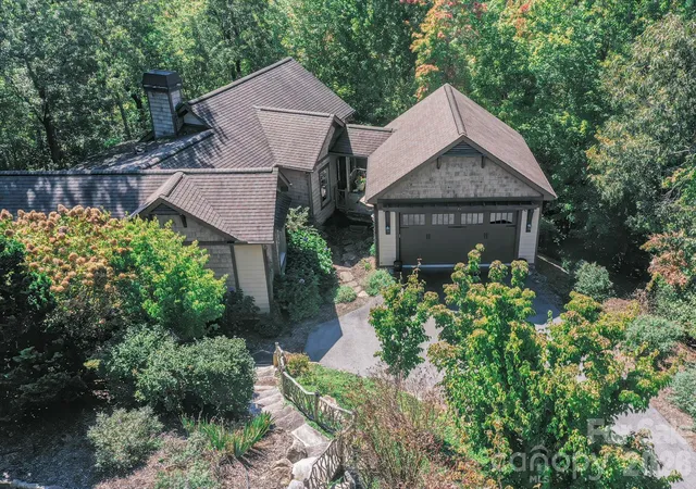 Photo 1 of Single family home for sale at 44 Sunset Tr, Brevard, NC 28712 | MLS# 4429326 | Listing updated on 2026-10-05