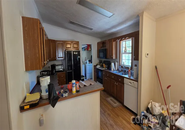 Photo 3 of Single family home for sale at 52 Tahkeyostee Ridge, Weaverville, NC 28787 | MLS# 4429359 | Listing updated on 2026-10-07