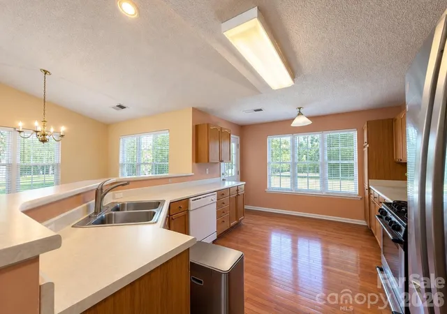 Photo 3 of Single family home for sale at 15751 Southern Garden Ln, Charlotte, NC 28278 | MLS# 4429361 | Listing updated on 2026-10-03