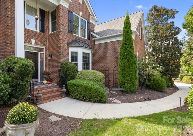 Photo 3 of Mansion for sale at 2042 Maynard Rd, Charlotte, NC 28270 | MLS# 4429365 | Listing updated on 2026-10-08