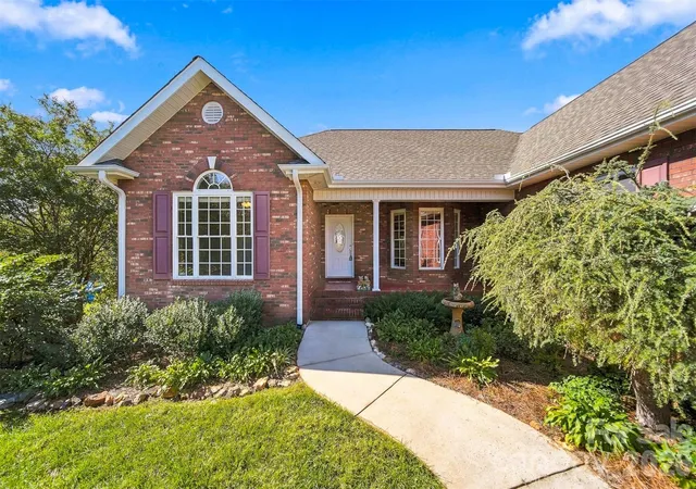 Photo 2 of Single family home for sale at 2785 Judea Dr, Conover, NC 28613 | MLS# 4429366 | Listing updated on 2026-10-03