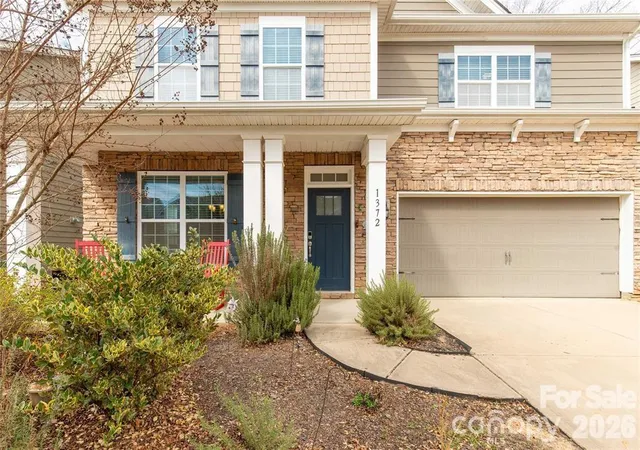 Photo 1 of Single family home for sale at 1372 Rainier Dr, Fort Mill, SC 29708 | MLS# 4429367 | Listing updated on 2026-10-16