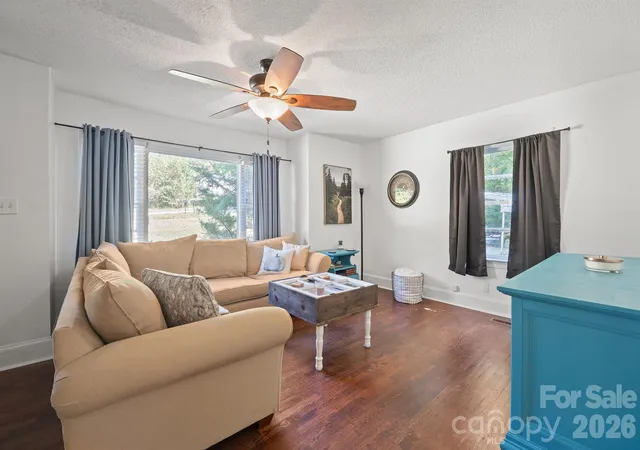 Photo 4 of Single family home for sale at 907 Mauney Rd, Stanley, NC 28164 | MLS# 4429379 | Listing updated on 2026-10-01