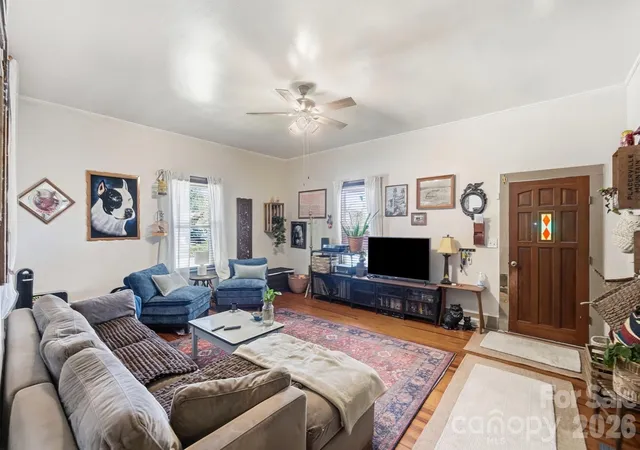 Photo 3 of Single family home for sale at 300 S Rose Ave, Kannapolis, NC 28083 | MLS# 4429381 | Listing updated on 2026-09-30