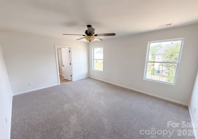 Photo 3 of Single family home for sale at 5043 Hvn Lodge Rd, Matthews, NC 28104 | MLS# 4429384 | Listing updated on 2026-10-07