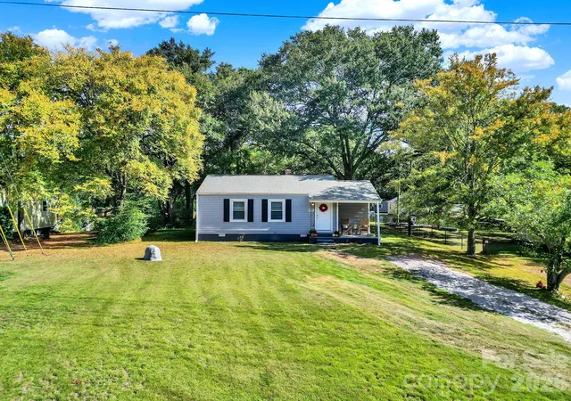 Photo 18 of Single family home for sale at 1656 Oakridge Meadows Ct, Rock Hill, SC 29732 | MLS# 4429407 | Listing updated on 2026-10-11
