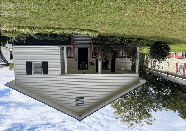 Photo 1 of Single family home for sale at 611 S Central Ave, Landis, NC 28088 | MLS# 4429408 | Listing updated on 2026-10-08
