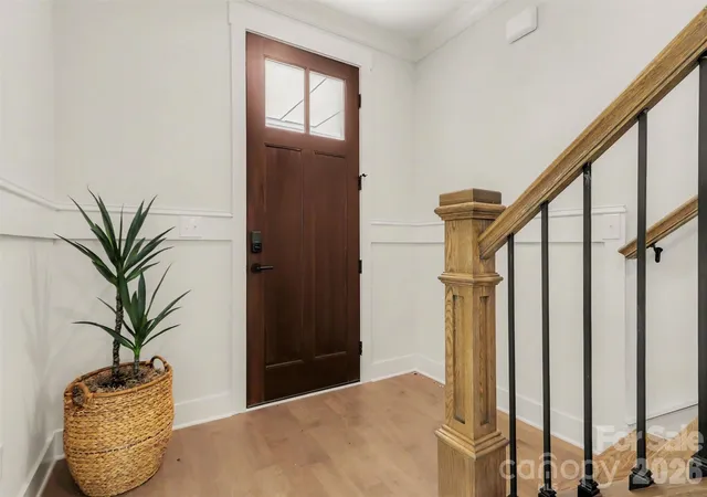 Photo 1 of Single family home for sale at 3804 Plainview Rd, Charlotte, NC 28208 | MLS# 4429409 | Listing updated on 2026-10-29