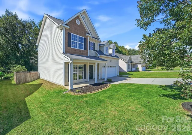 Photo 4 of Single family home for sale at 2978 NW Deep Cvs Dr, Concord, NC 28027 | MLS# 4429410 | Listing updated on 2026-09-30