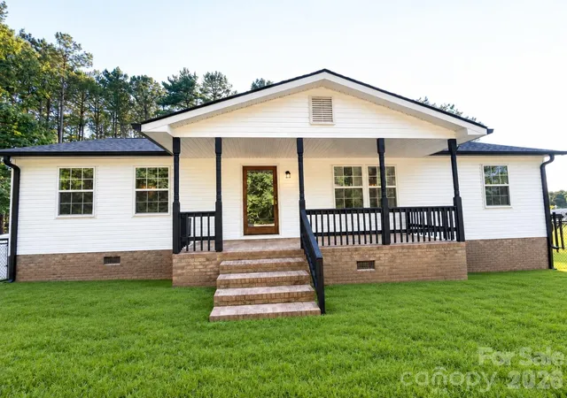 Photo 1 of Single family home for sale at 20785 S Us 52 Hwy, Albemarle, NC 28001 | MLS# 4429427 | Listing updated on 2026-10-03