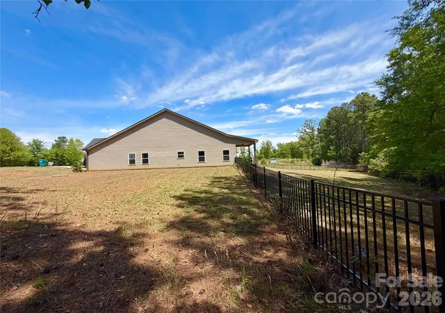Photo 2 of Single family home for sale at 1473 Pleasant School Rd, Gaffney, SC 29341 | MLS# 4429428 | Listing updated on 2026-09-29