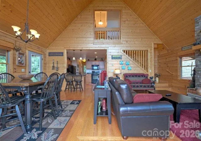 Photo 3 of Single family home for sale at 39 Valley Hts Rd, Mars Hill, NC 28754 | MLS# 4429432 | Listing updated on 2026-10-05