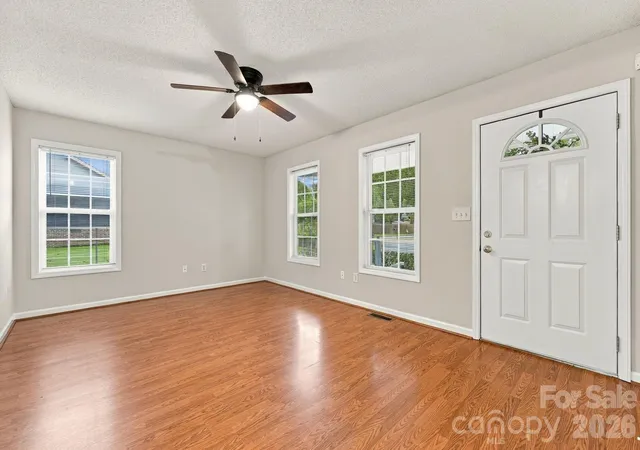 Photo 4 of Sale Pending at 1716 Pine Knoll Ct, Asheboro, NC 27203 | MLS# 4429433 | Listing updated on 2026-10-06
