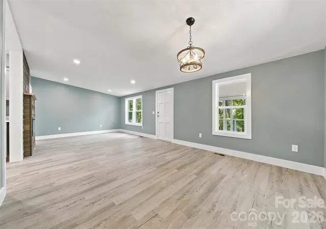 Photo 3 of Single family home for sale at 3952 Mountainside School Rd, Lenoir, NC 28645 | MLS# 4429434 | Listing updated on 2026-10-01