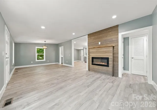 Photo 4 of Single family home for sale at 3952 Mountainside School Rd, Lenoir, NC 28645 | MLS# 4429434 | Listing updated on 2026-10-01