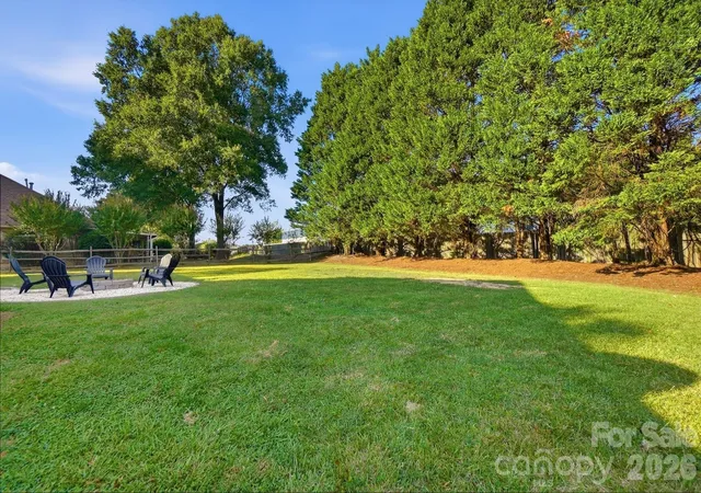 Photo 2 of Single family home for sale at 127 Sea Is Blvd, Fort Mill, SC 29708 | MLS# 4429443 | Listing updated on 2026-10-03