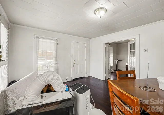 Photo 4 of Single family home for sale at 149 Woodlawn Dr, Statesville, NC 28677 | MLS# 4429445 | Listing updated on 2026-10-03