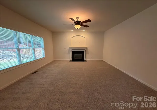 Photo 3 of Single family home for sale at 330 Windy Pine Dr, Clover, SC 29710 | MLS# 4429449 | Listing updated on 2026-09-30