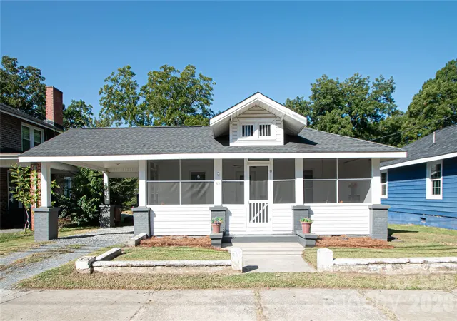 Photo 1 of Single family home for sale at 313 N Elm St, Marshville, NC 28103 | MLS# 4429459 | Listing updated on 2026-10-02