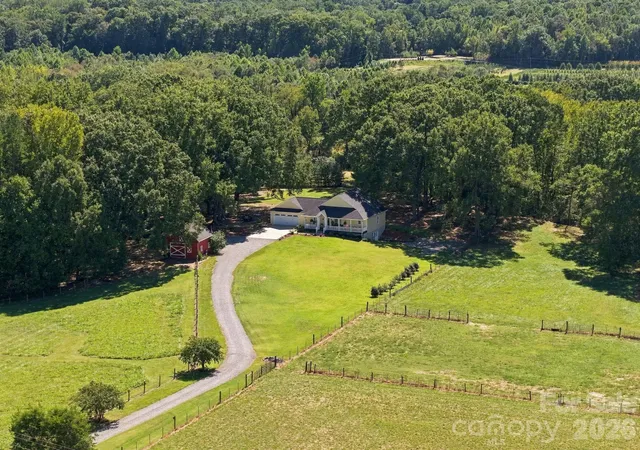 Photo 3 of Single family home for sale at 5169 E Us 70 Hwy, Catawba, NC 28609 | MLS# 4429460 | Listing updated on 2026-10-06