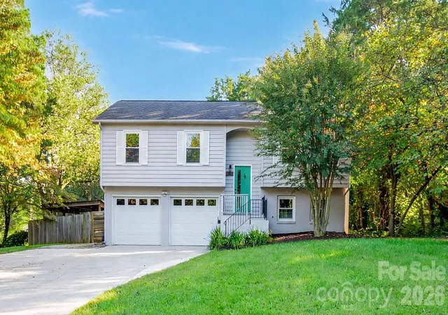 Single family home for sale at 105 Brockway Dr, Mooresville, NC 28117 | MLS# 4429462