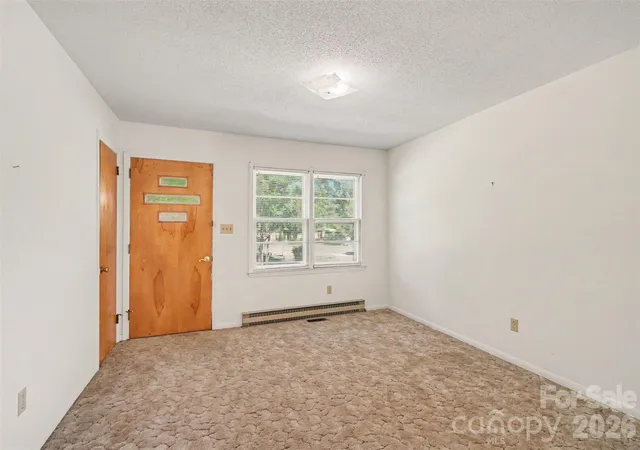 Photo 3 of Single family home for sale at 1204 Vickie Ln, Matthews, NC 28104 | MLS# 4429467 | Listing updated on 2026-10-02