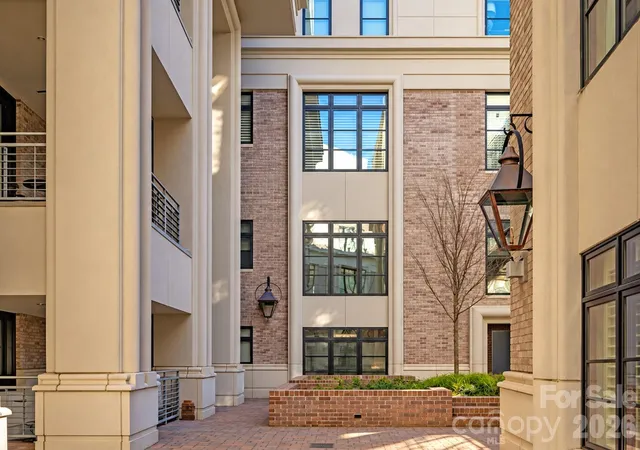 Photo 3 of Condo for sale at 1333 Queens Rd #C4, Charlotte, NC 28207 | MLS# 4429475 | Listing updated on 2026-10-01