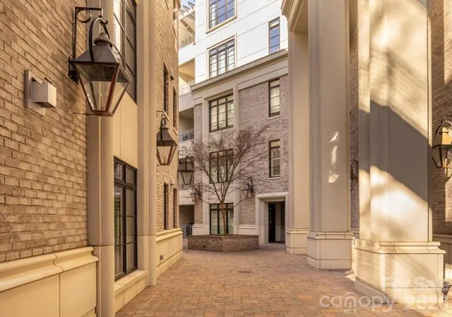 Photo 3 of Condo for sale at 1333 Queens Rd #C4, Charlotte, NC 28207 | MLS# 4429475 | Listing updated on 2026-10-01